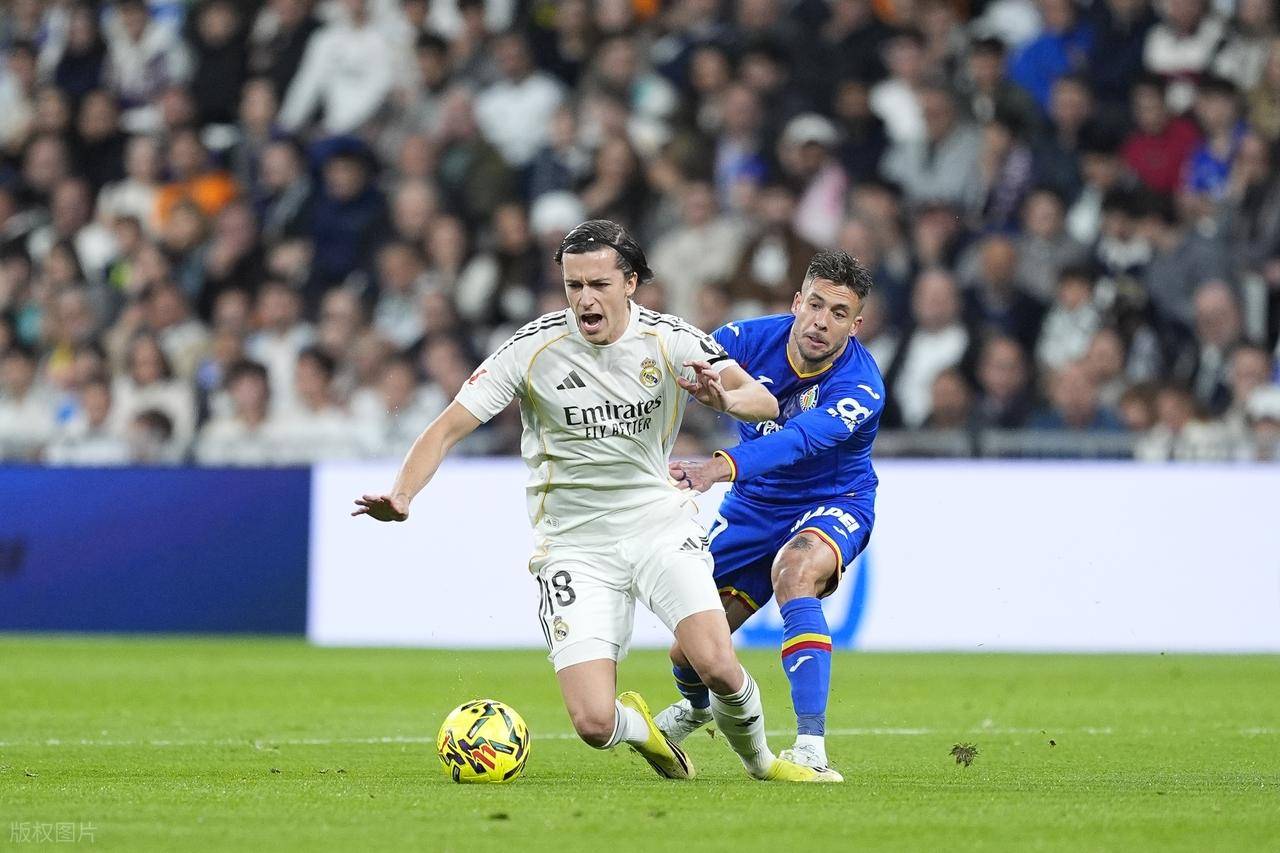 随着皇马爆大冷门0-1+惨遭西甲2连败，西甲最新积分榜出炉